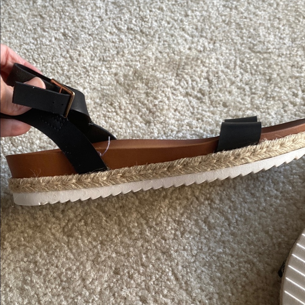 Dream Pairs Black Espadrille Sandals - Picture 5 of 5